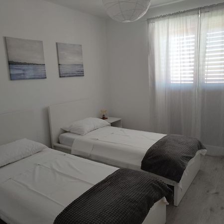 Apartma Stimec Izola Exteriör bild